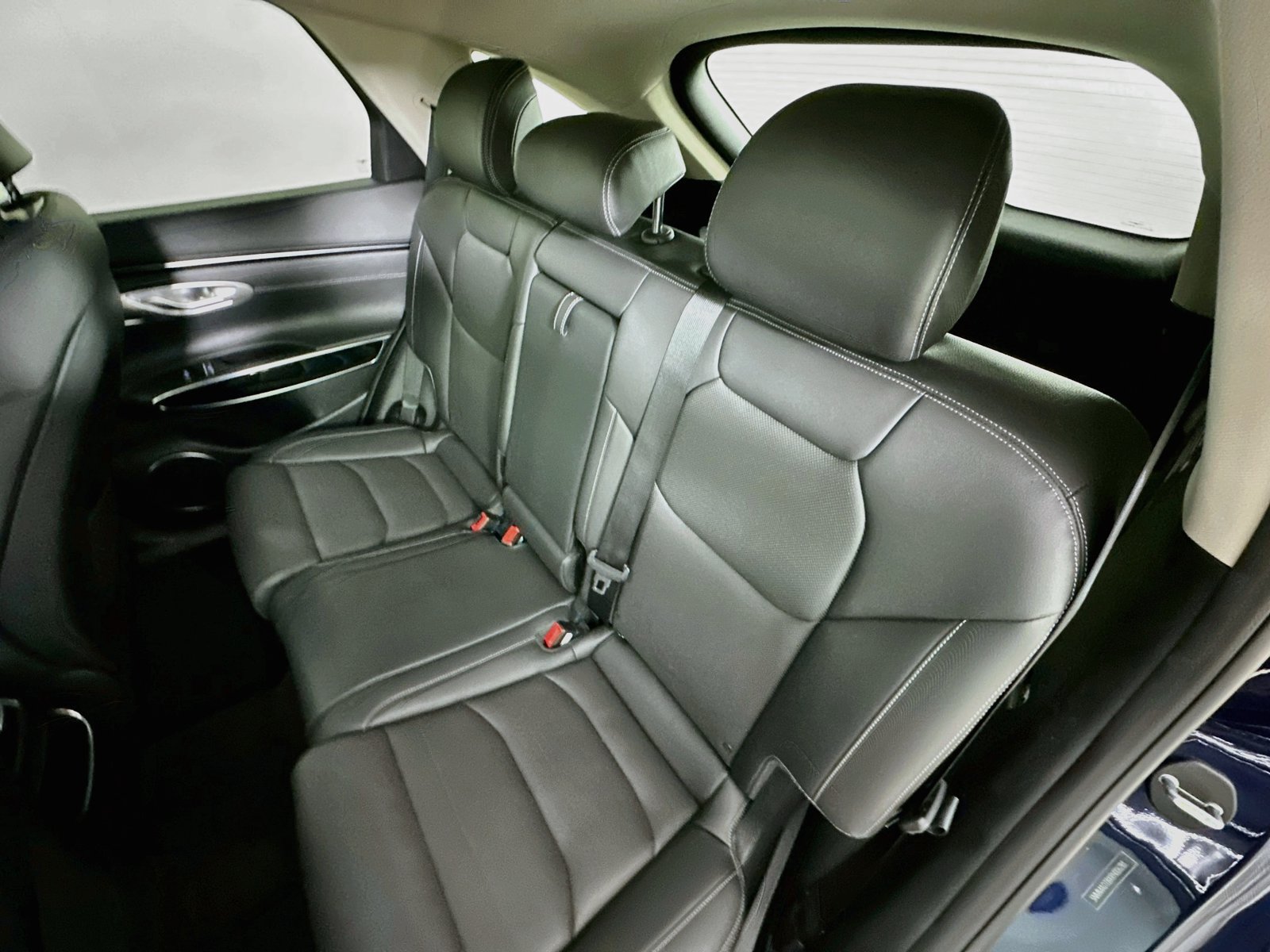 Used 2024 Genesis GV70 2.5T AWD/4WD image 35