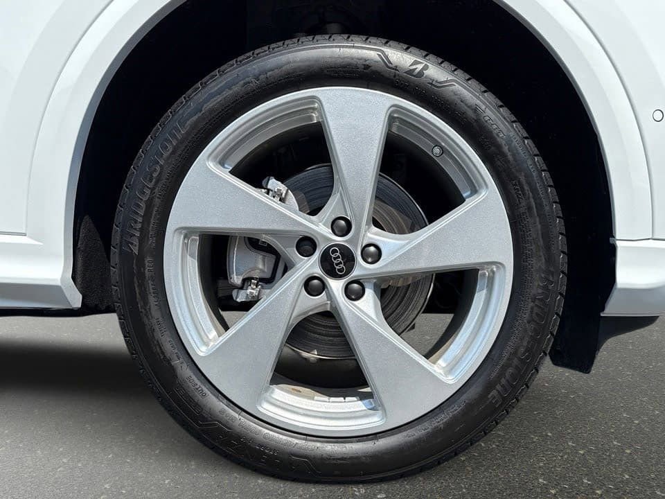 Certified 2025 Audi Q5 Premium Plus w/ Premium Plus image 8