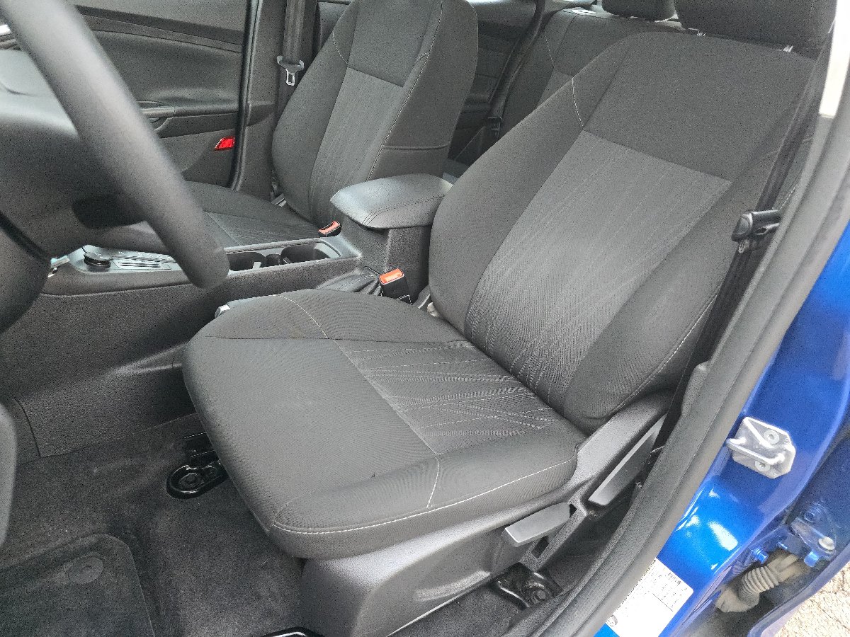 Used 2018 Ford Focus SEL FWD image 23