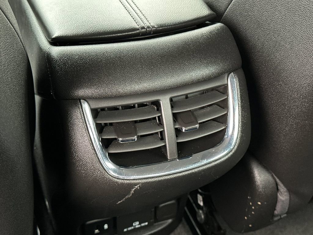 Used 2024 Chevrolet Malibu LT image 14