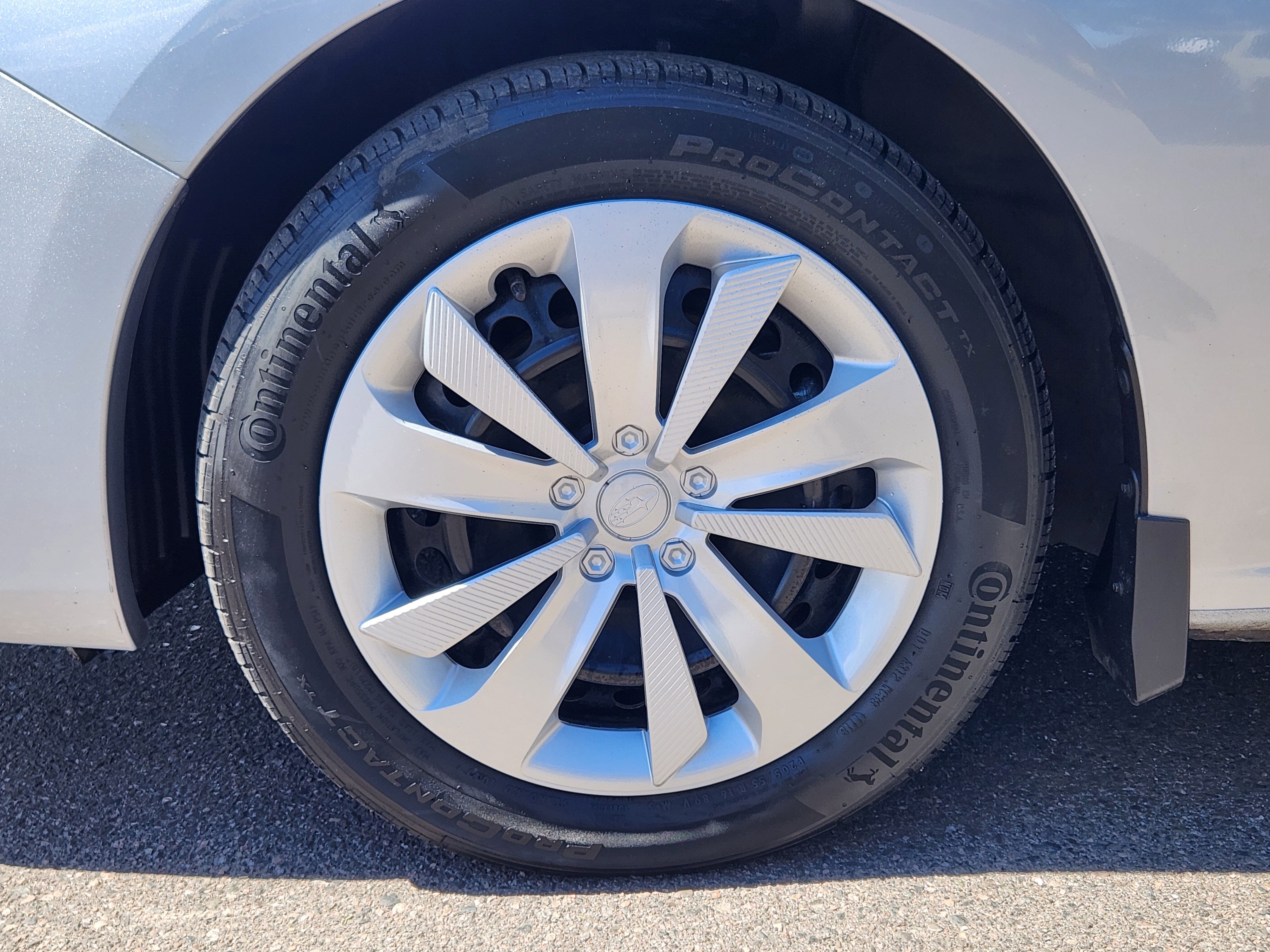 Used 2018 Subaru Impreza 2.0i image 16