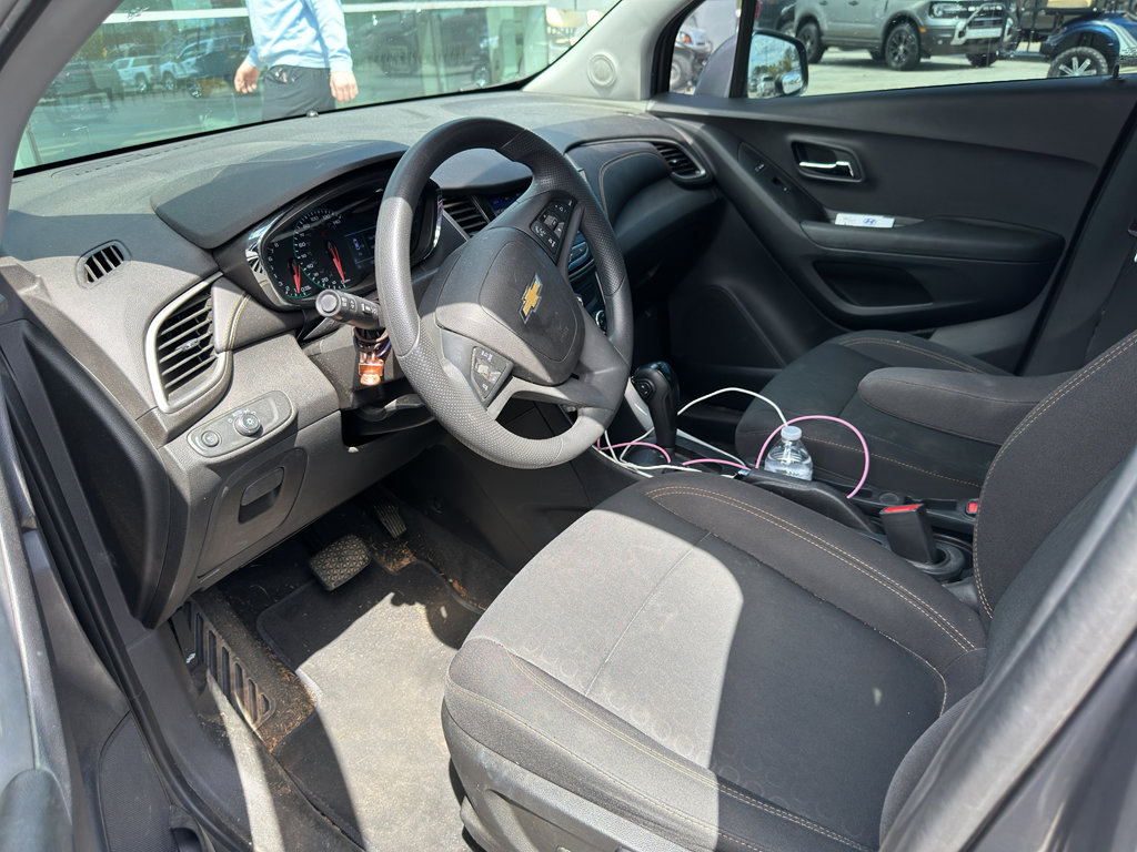 Used 2020 Chevrolet Trax LS w/ Tint and Cruise Package image 5