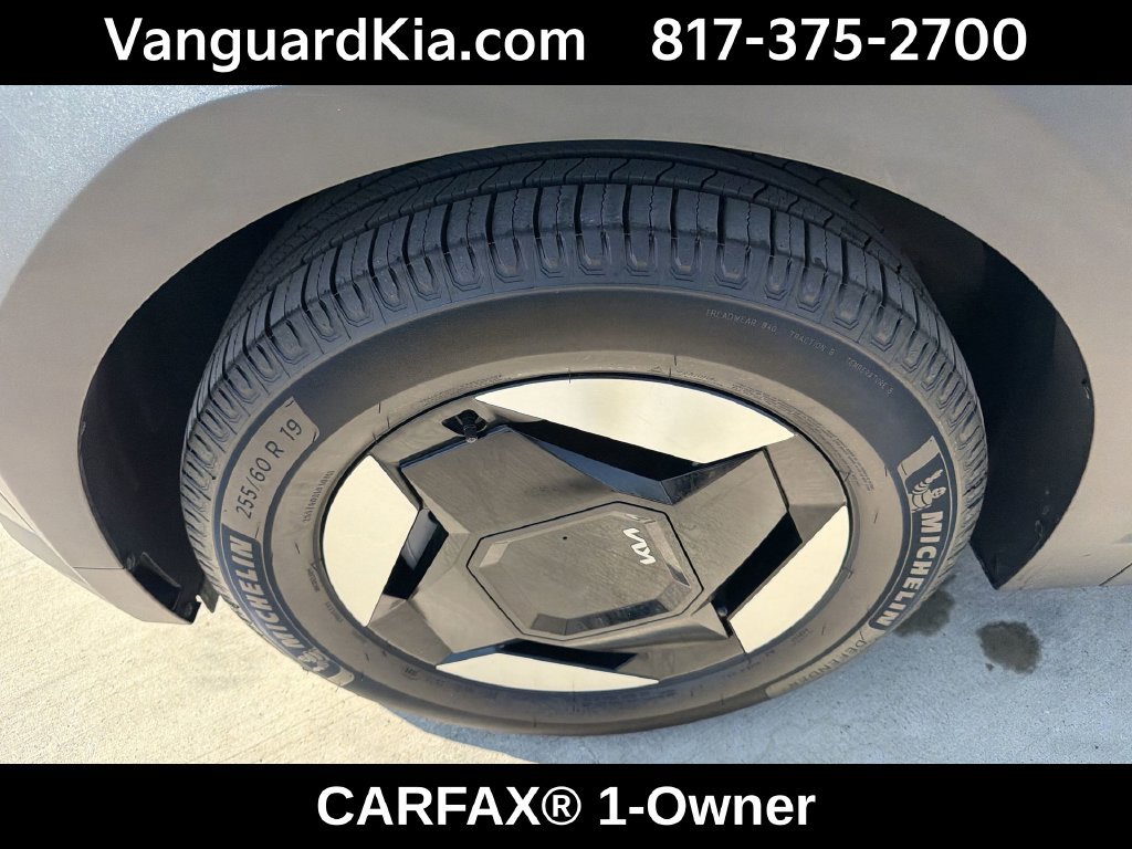 Certified 2024 Kia EV9 Light Long Range RWD image 21