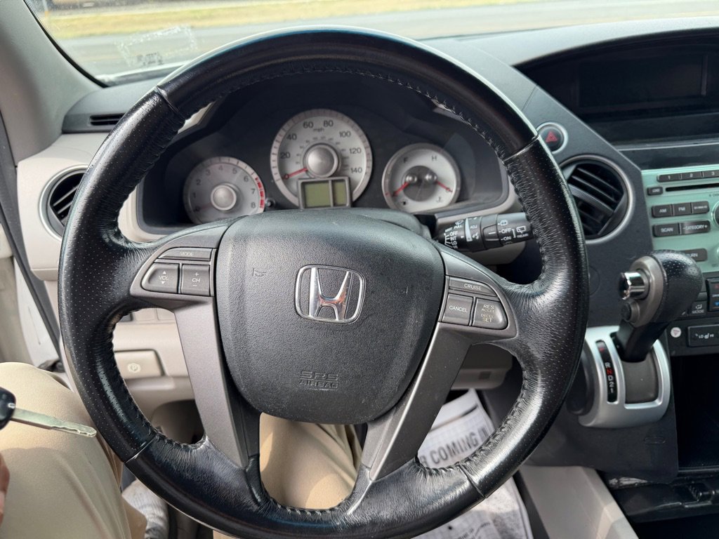Used 2010 Honda Pilot EX-L image 16