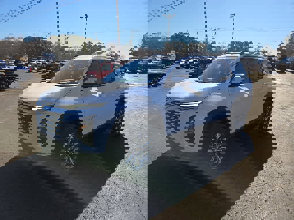 New 2026 Chevrolet Equinox LT w/ Convenience Package II image 3