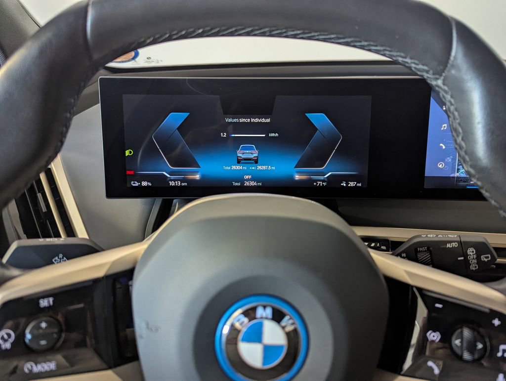 Used 2023 BMW iX xDrive50 w/ Convenience Package image 43