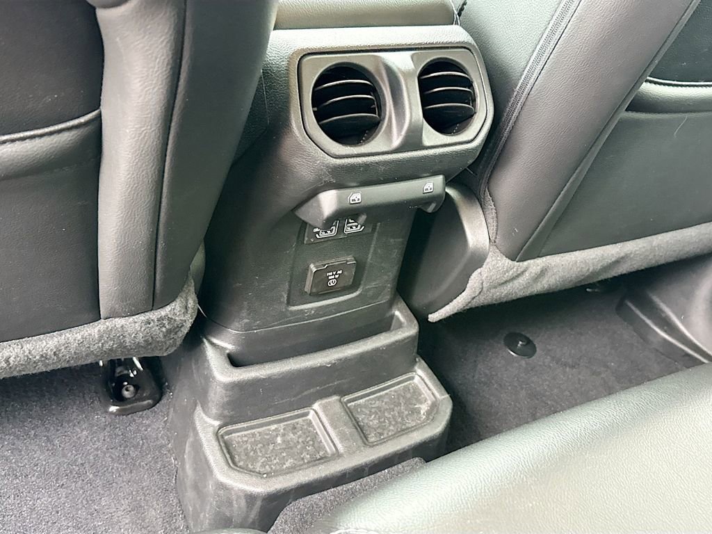 Used 2023 Jeep Wrangler Unlimited Sahara w/ Cold Weather Group image 28
