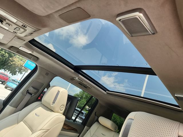 Certified 2024 Cadillac Escalade ESV Premium Luxury Platinum AWD/4WD image 14