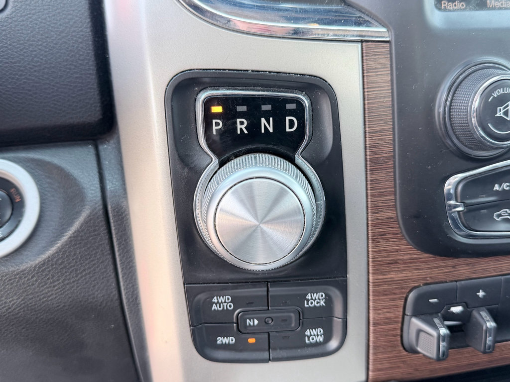 Used 2016 RAM 1500 Laramie w/ Convenience Group AWD/4WD image 17