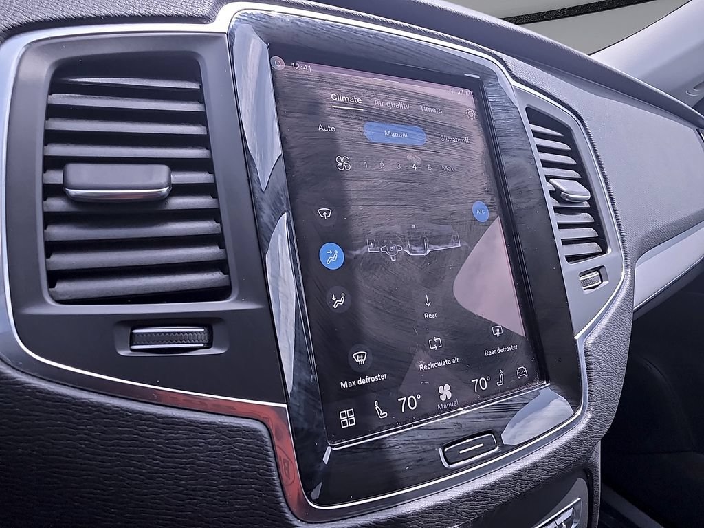 Certified 2025 Volvo XC90 B5 Core AWD/4WD image 30