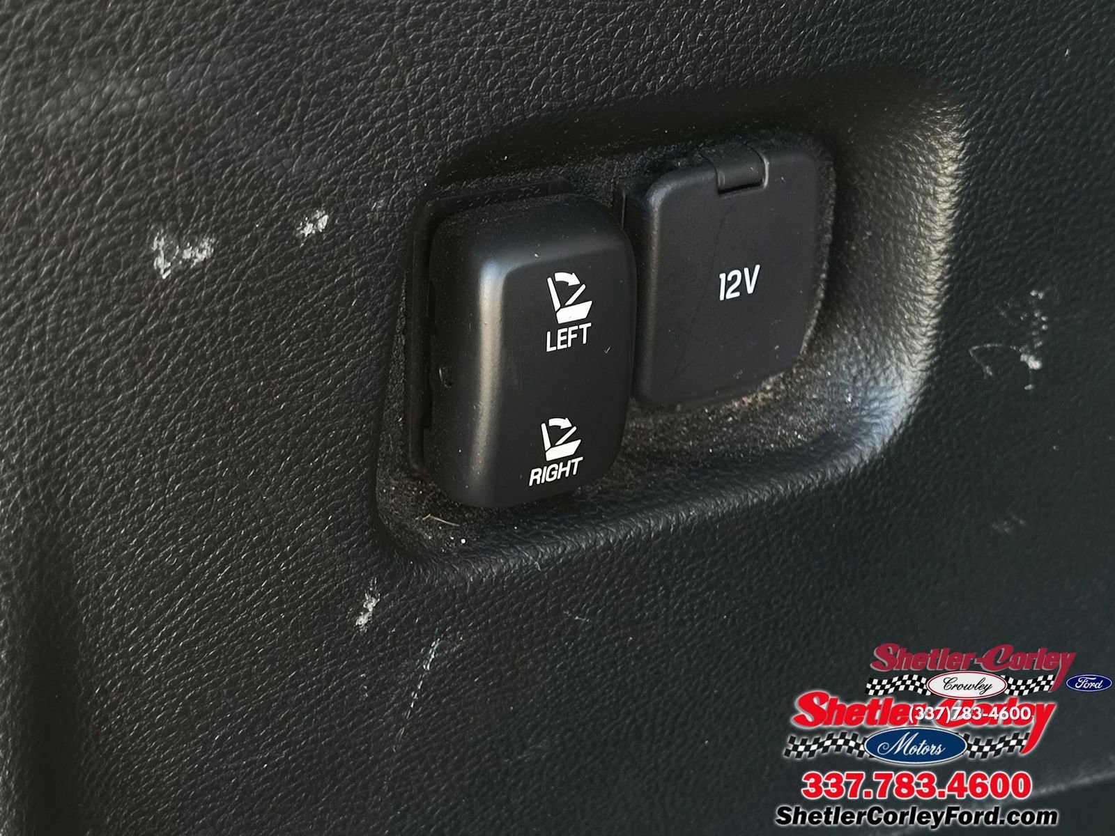 Used 2022 Ford Edge Titanium image 9