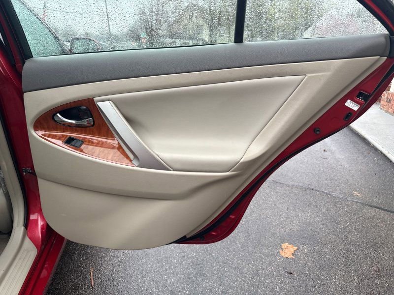Used 2008 Toyota Camry XLE FWD image 19