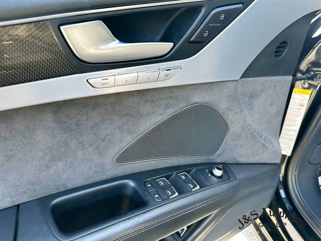 Used 2016 Audi S8 Plus image 23