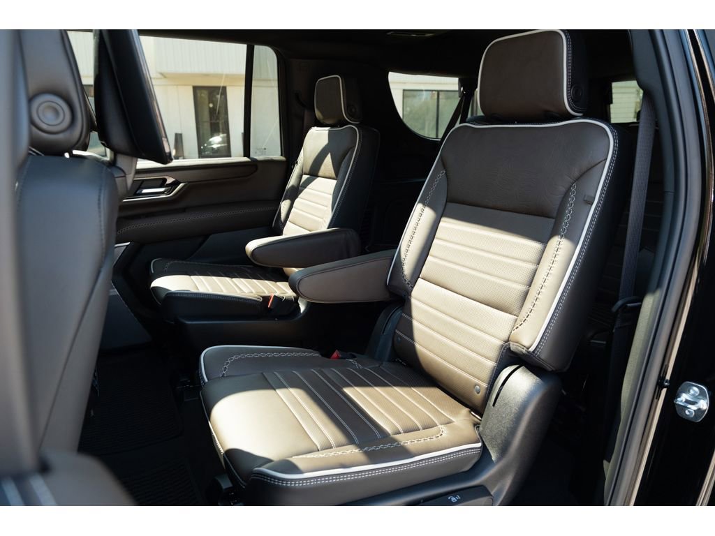 New 2026 GMC Yukon XL Denali Ultimate image 12