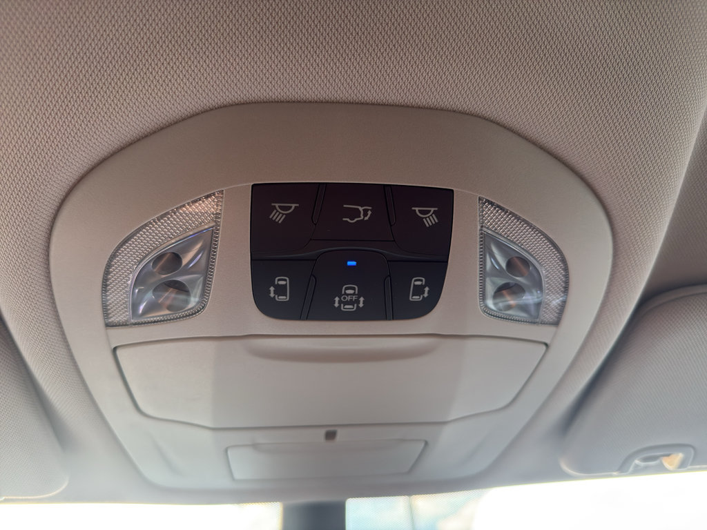 Used 2024 Chrysler Pacifica Touring-L FWD image 22