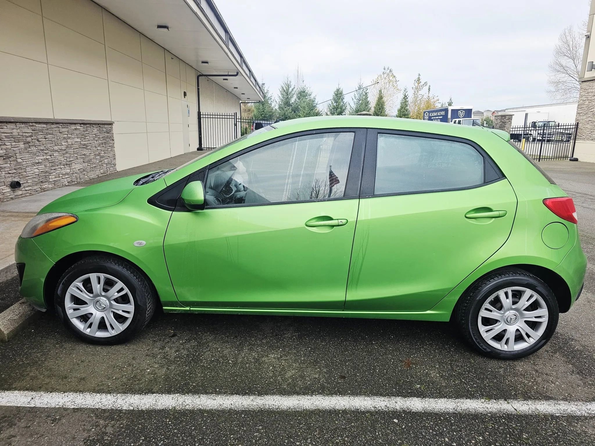 Used 2012 MAZDA MAZDA2 Sport image 2