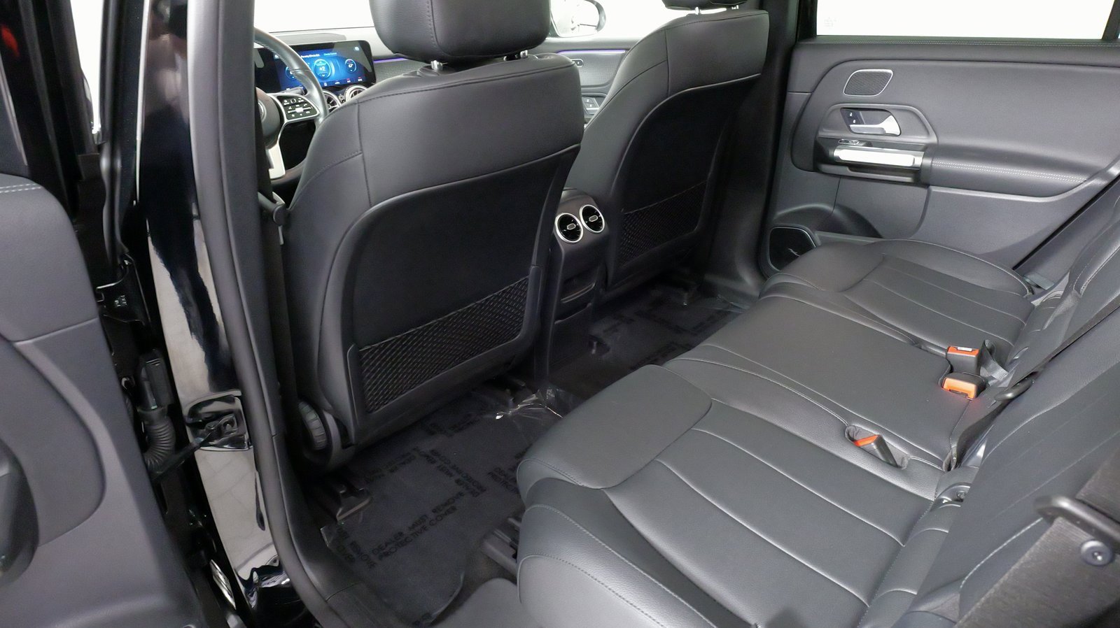 Used 2022 Mercedes-Benz EQB 300 4MATIC image 35