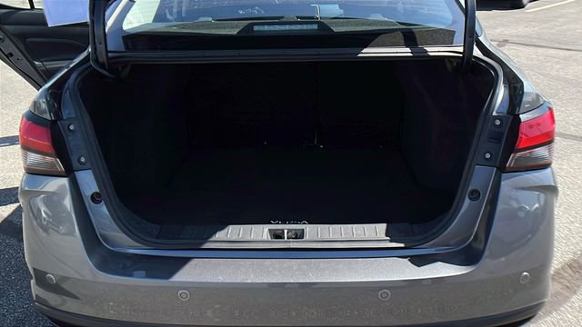 Used 2025 Nissan Versa SV FWD image 14
