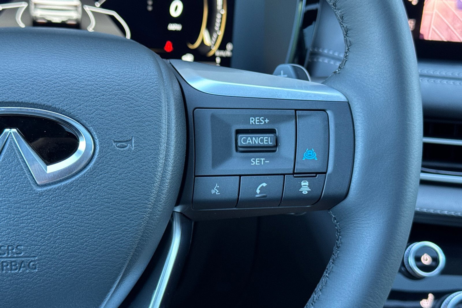 New 2026 INFINITI QX60 Luxe w/ Cargo Package image 30