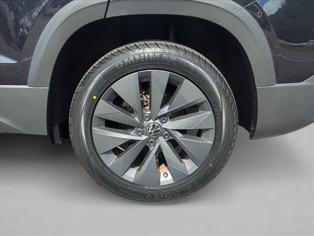 Used 2024 Volkswagen Taos S FWD image 12