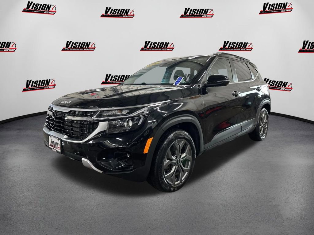 Certified 2024 Kia Seltos S image 1