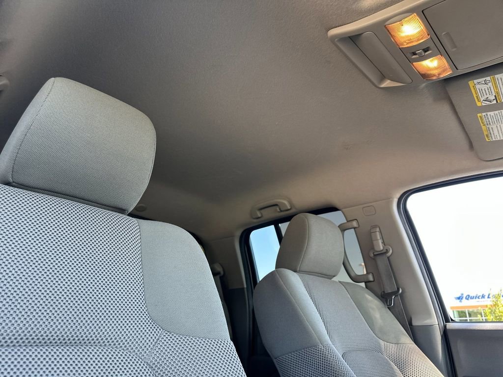 Used 2018 Nissan Frontier SV w/ Value Truck Package RWD image 15