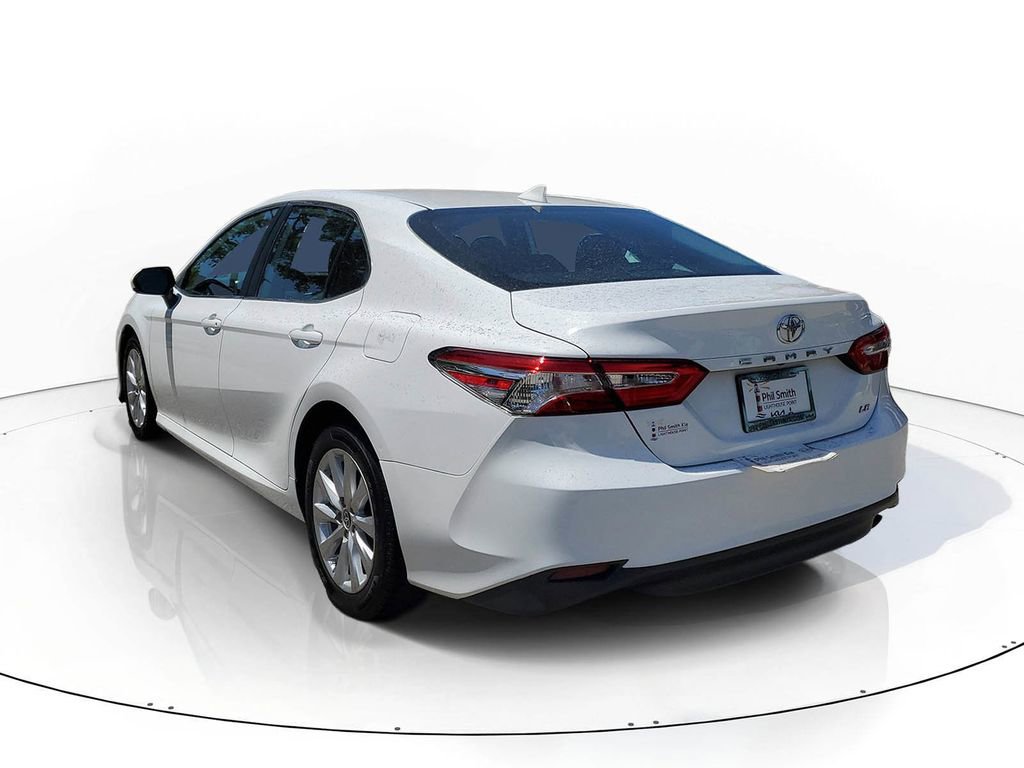 Used 2020 Toyota Camry LE FWD image 4