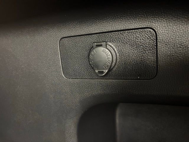 Used 2021 Toyota RAV4 XLE image 32