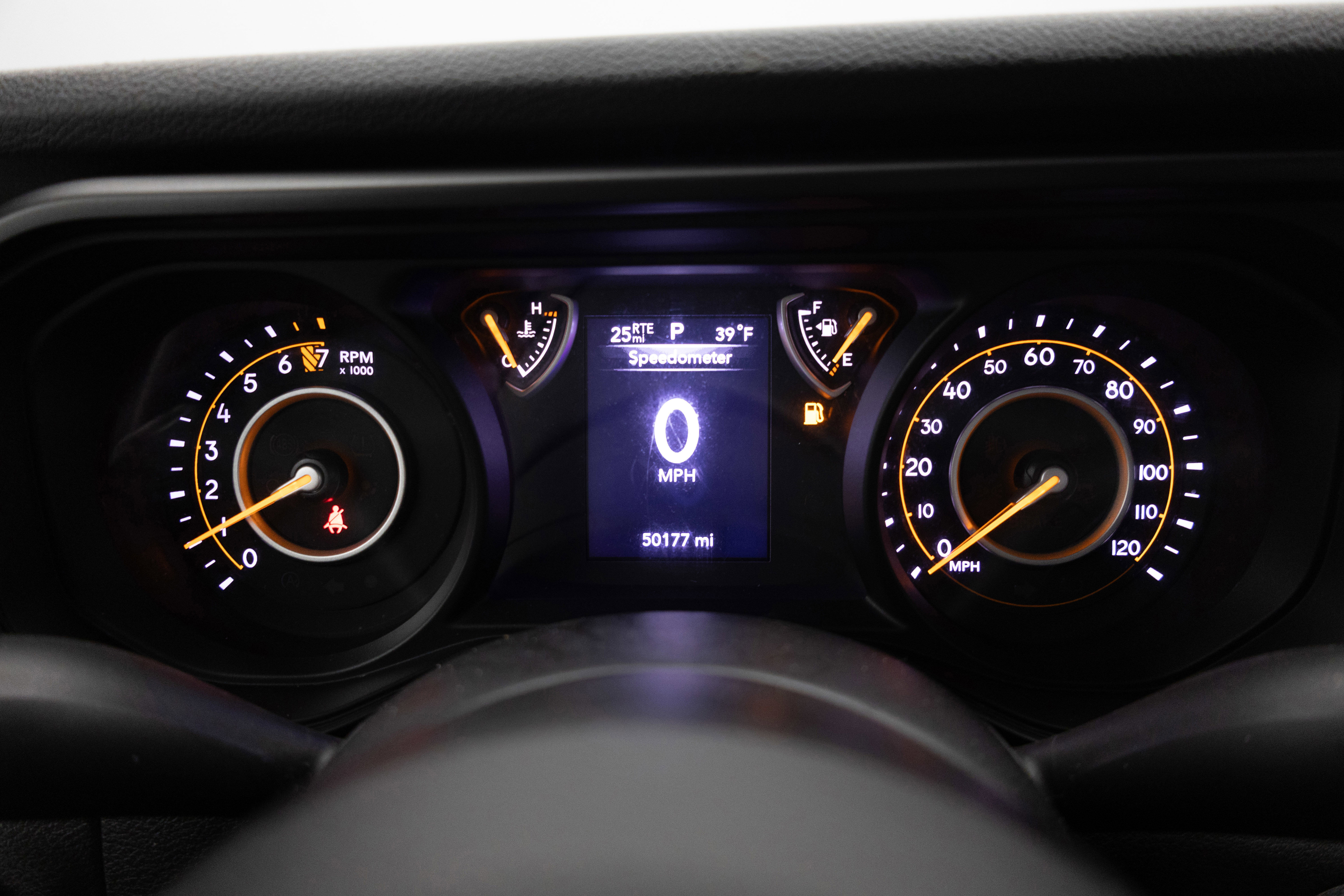 Used 2024 Jeep Gladiator Sport image 39