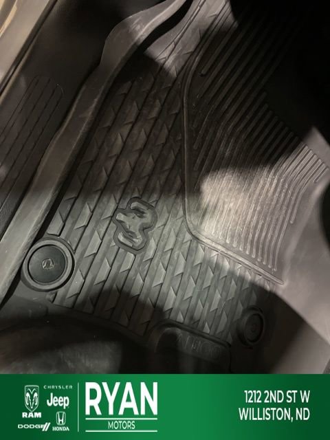 Used 2024 RAM 1500 Laramie image 17