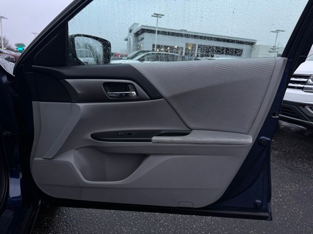 Used 2014 Honda Accord LX image 12