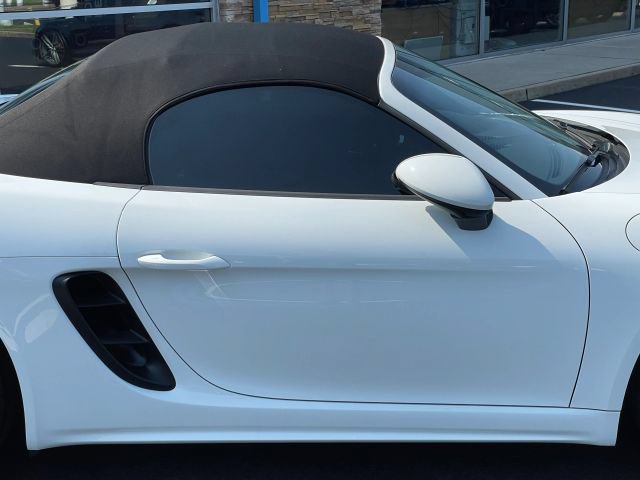 Used 2024 Porsche 718 Boxster S RWD image 18