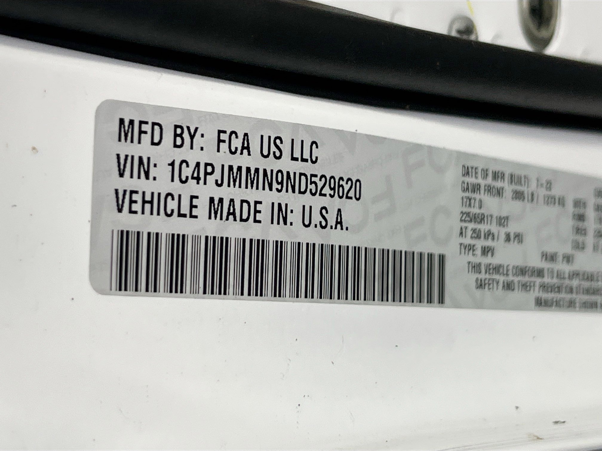 Used 2022 Jeep Cherokee Latitude Lux w/ Mopar Interior Package image 30