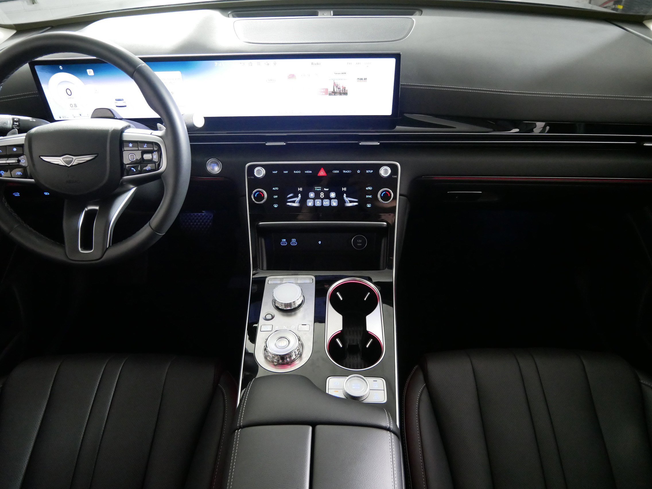 Used 2025 Genesis GV80 2.5T Standard image 10