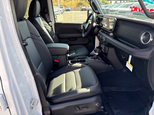 New 2026 Jeep Gladiator Sport AWD/4WD image 28