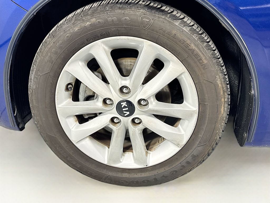 Used 2017 Kia Forte S w/ S Technology Package image 38