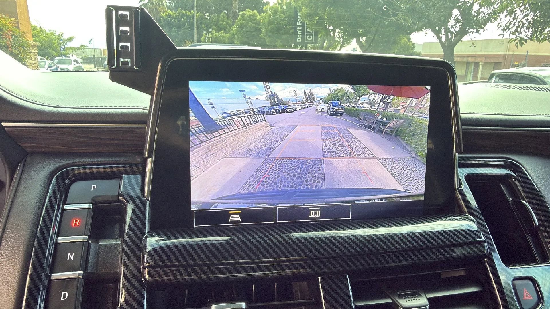 Used 2021 Chevrolet Suburban LT RWD image 27