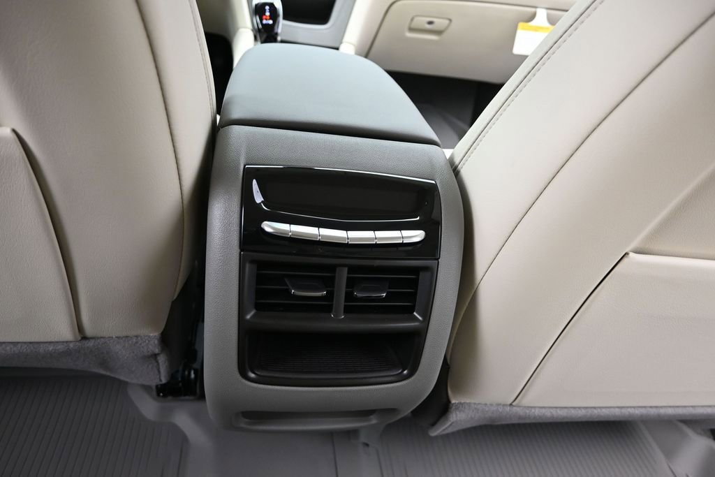 New 2026 Cadillac XT5 Premium Luxury AWD/4WD image 15