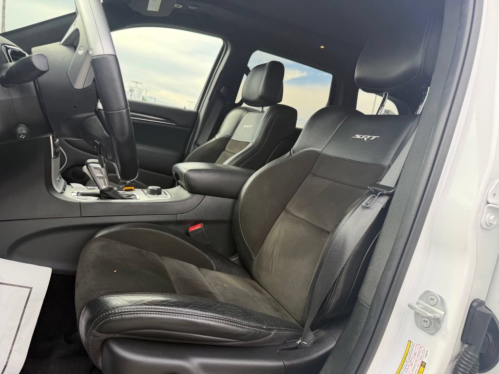 Used 2019 Jeep Grand Cherokee SRT w/ Trailer Tow Group IV AWD/4WD image 5