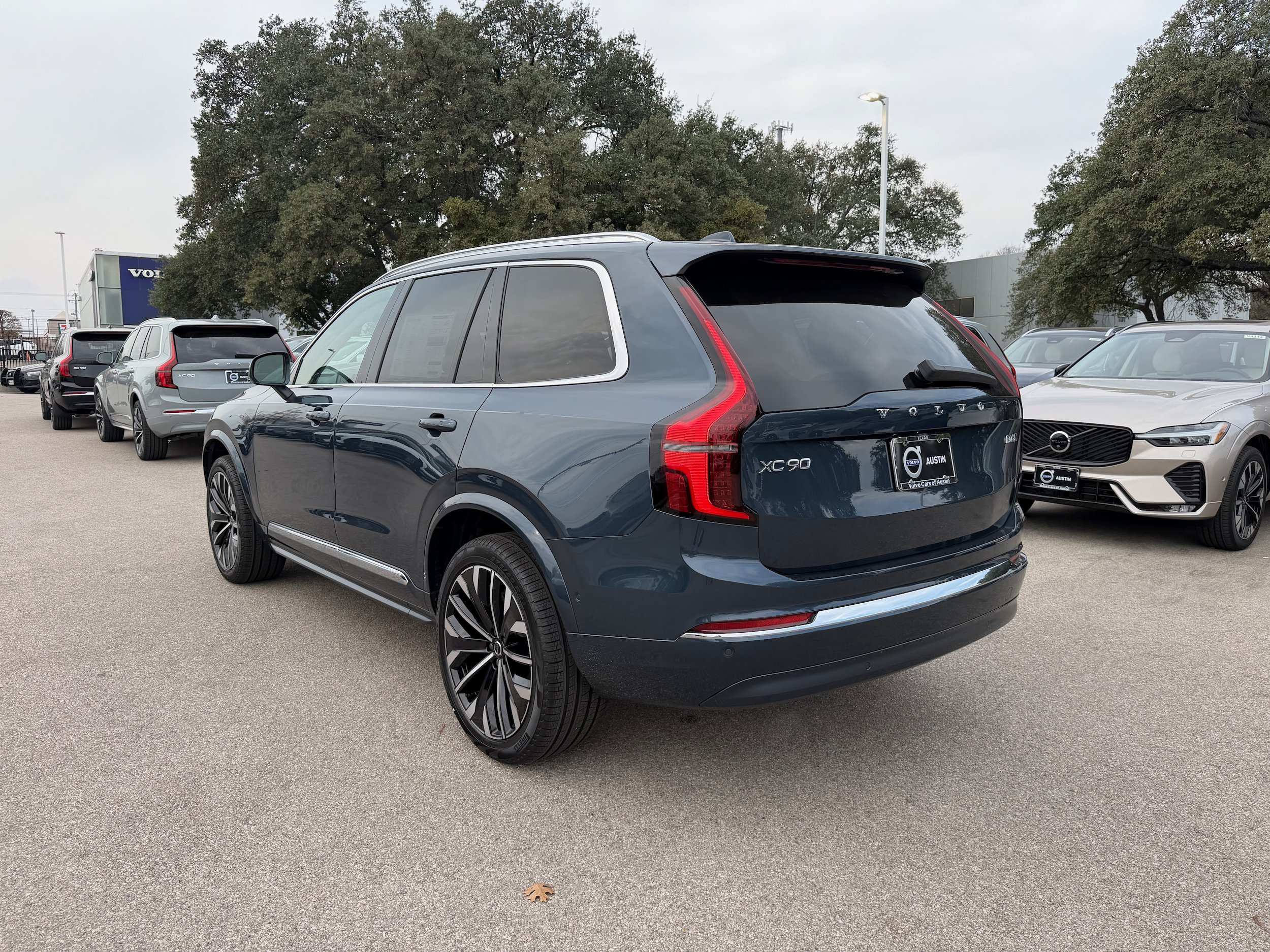 New 2026 Volvo XC90 B6 Ultra w/ Protection Package AWD/4WD image 4