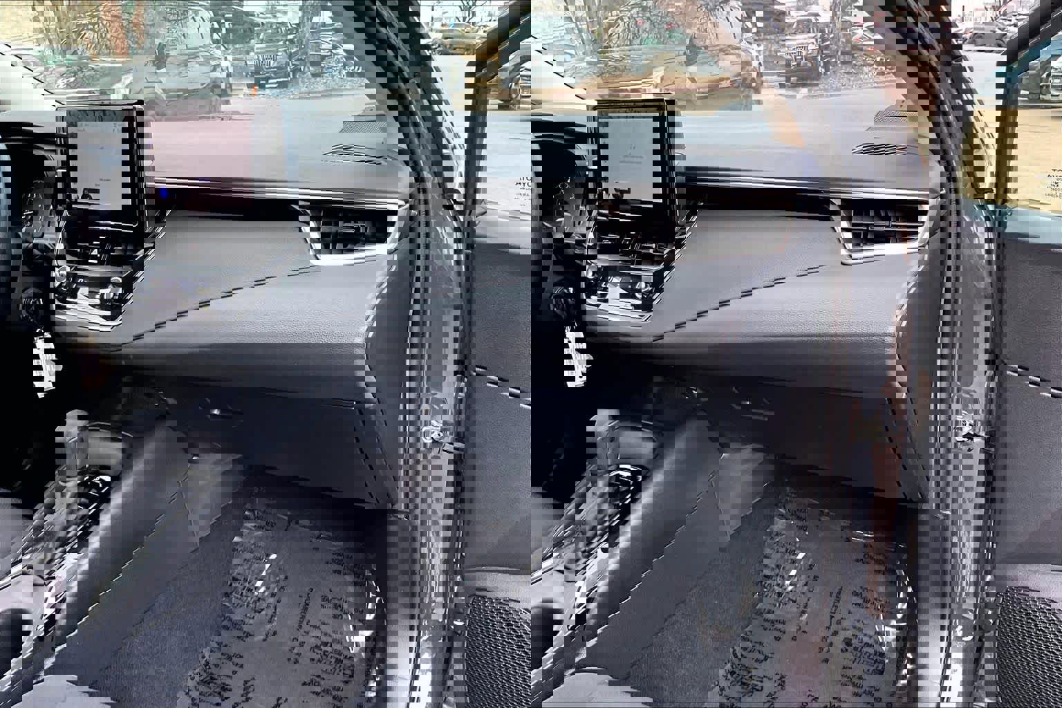 Used 2024 Toyota Corolla LE image 18