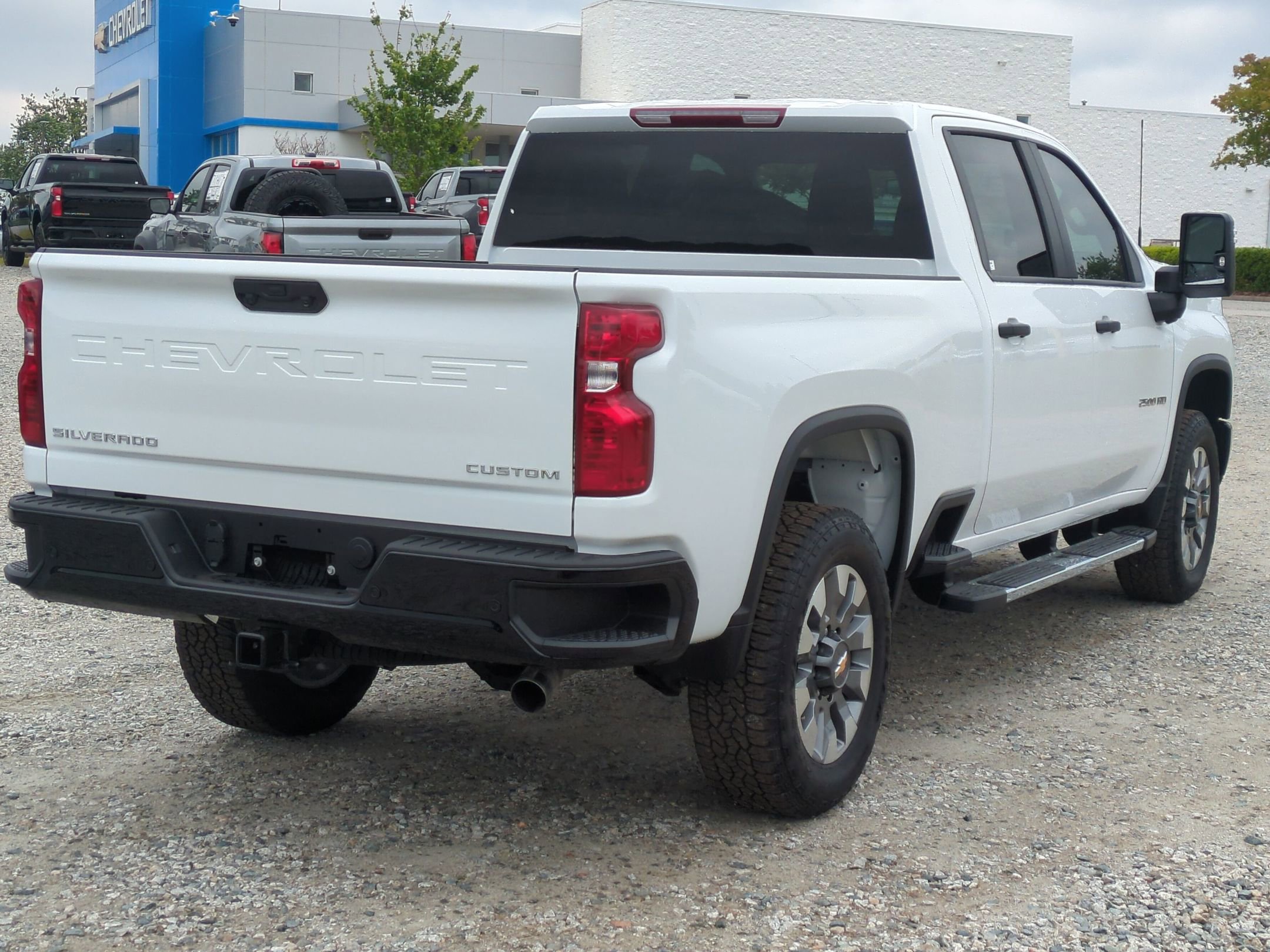 New 2026 Chevrolet Silverado 2500 Custom w/ Custom Value Package AWD/4WD image 10