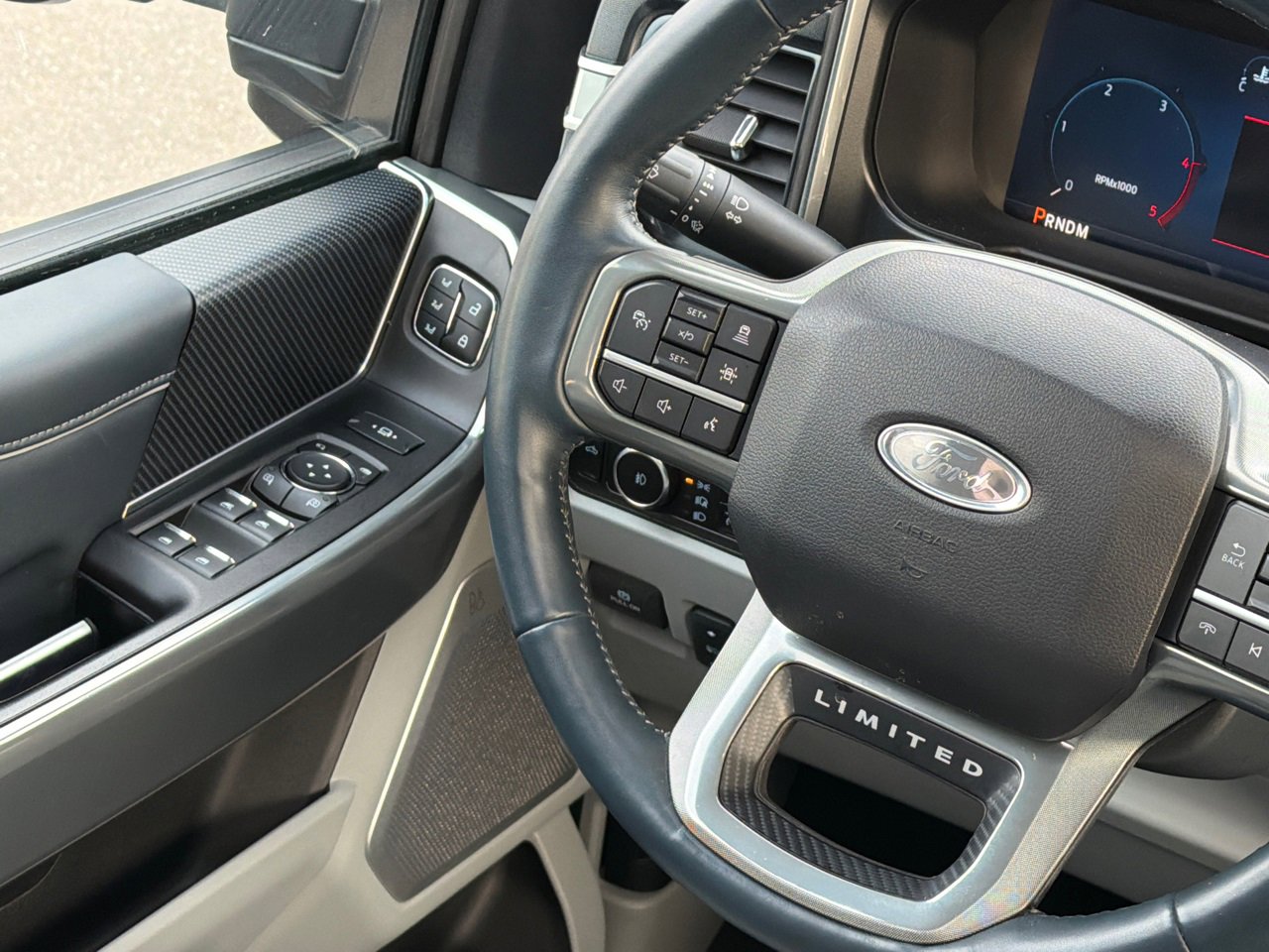 Used 2024 Ford F250 Limited w/ FX4 Off-Road Package image 24