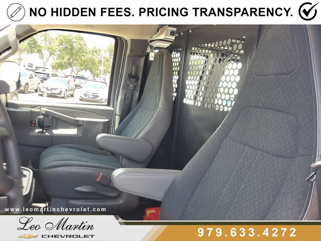 Used 2025 GMC Savana 2500 w/ Driver Convenience Package RWD image 16