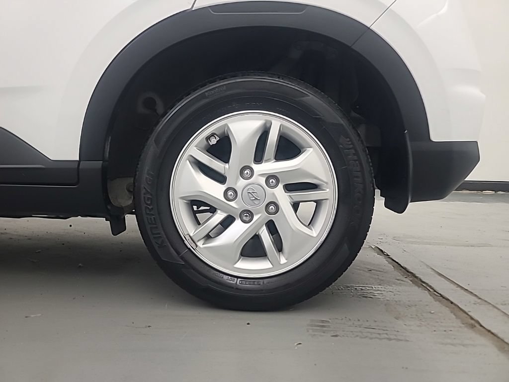 Used 2024 Hyundai Venue SE FWD image 10