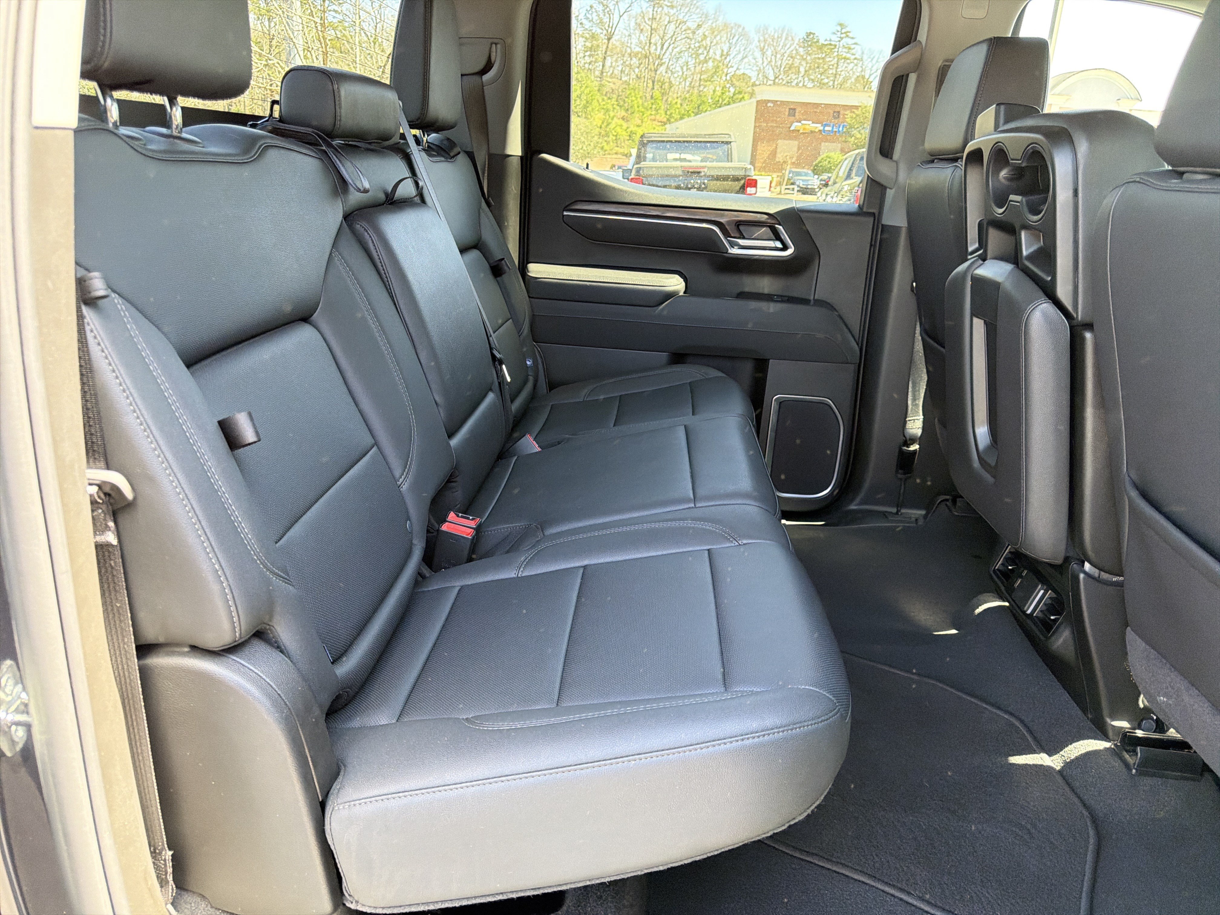 Used 2025 GMC Sierra 1500 SLT AWD/4WD image 15