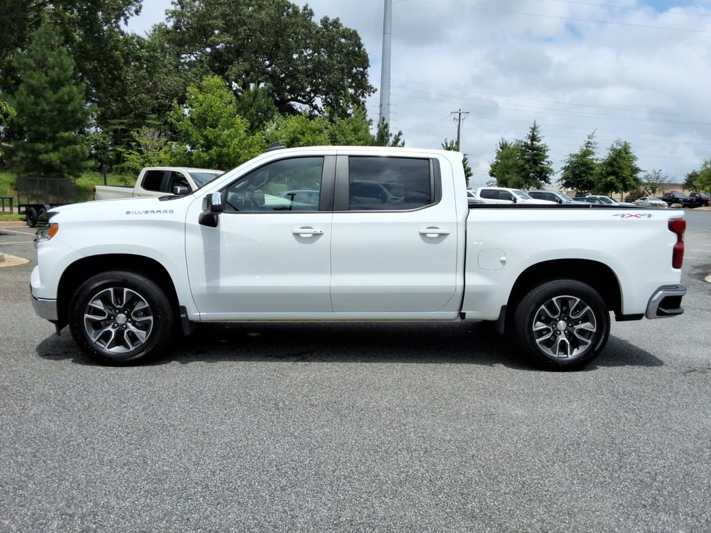 Certified 2022 Chevrolet Silverado 1500 LT w/ Protection Package AWD/4WD image 8
