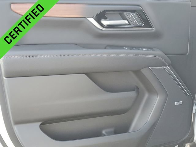 Used 2025 GMC Yukon Denali w/ Sun & Power Step Package image 24