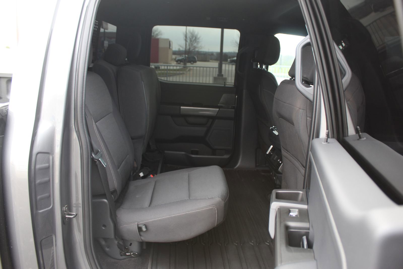 Used 2022 Ford F150 XLT w/ Equipment Group 302A High image 17