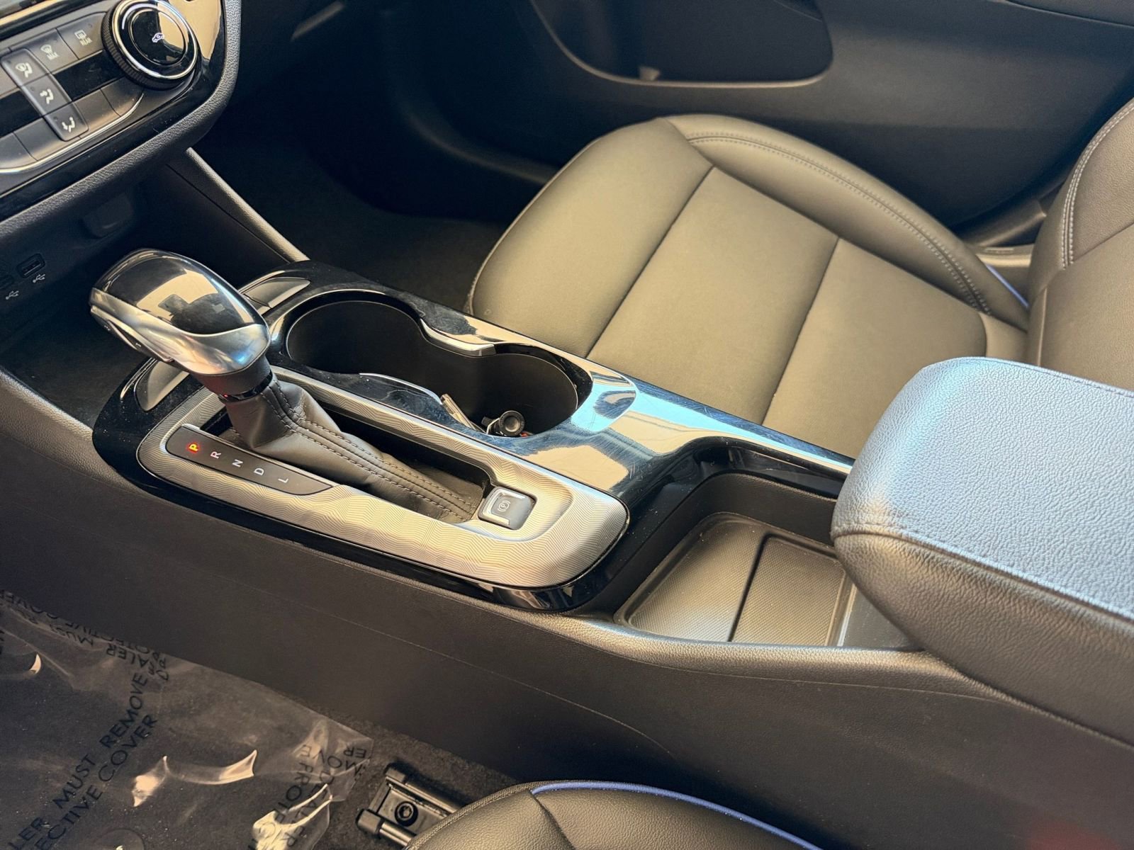 Used 2025 Buick Envista Sport Touring image 36